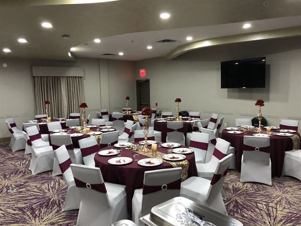 Holiday Inn Express & Suites Garland on Lake Hubbard