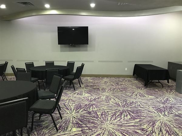 Holiday Inn Express & Suites Garland on Lake Hubbard