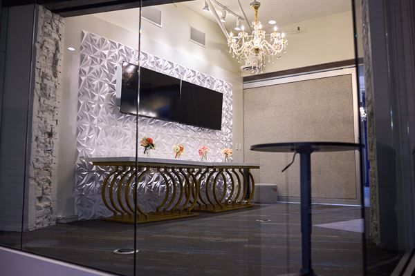 The Luxe at Harmon by BBE