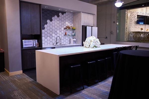 The Luxe at Harmon by BBE