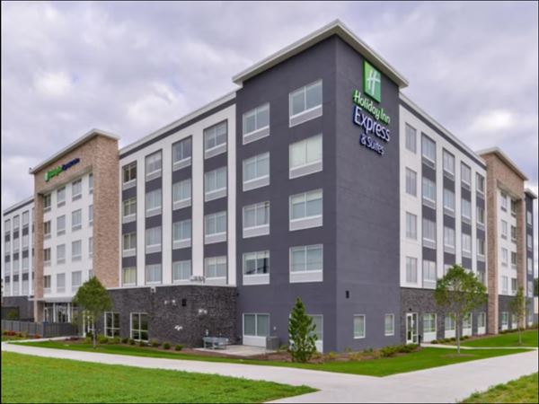 Holiday Inn Express & Suites Bloomington W - Mall Area
