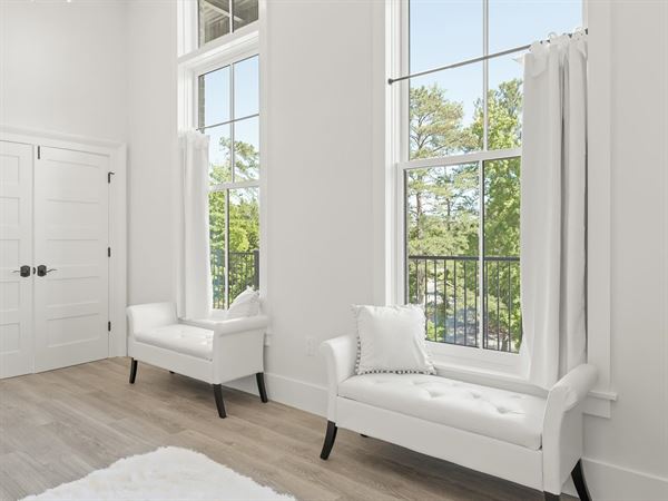 SOMETHEME Weddings and Events LLC