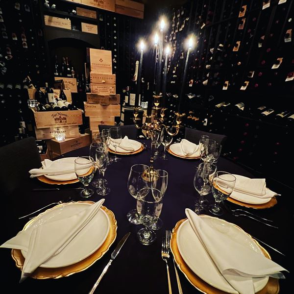 Oceanos Oyster Bar & Sea Grill