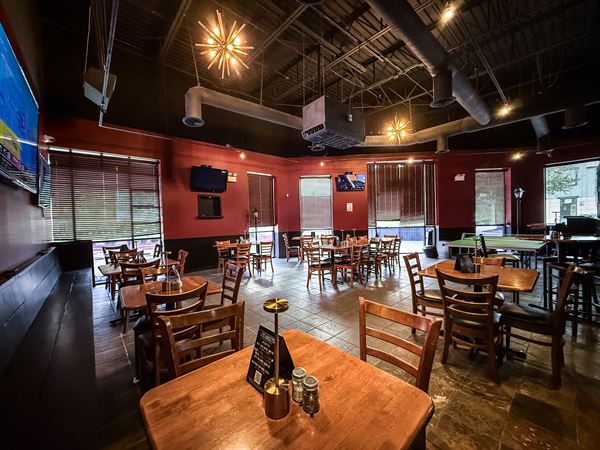 Los Amigo's Sports Bar + Bites