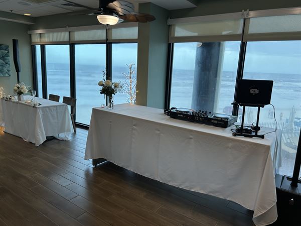 Seascape Oceanfront Restaurant