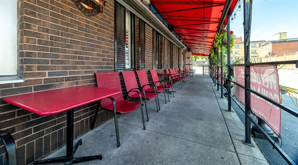 Cadillac Jax Bar and Grill