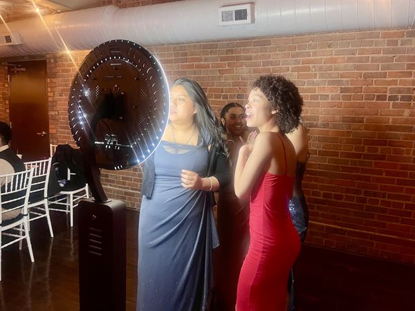 Good times PhotoBooth and 360 VideoBooth Rentals