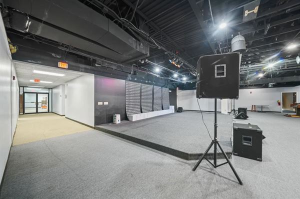 Opulence Restaurant Bar & Event Center