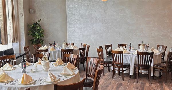 Modern Restaurant & Lounge