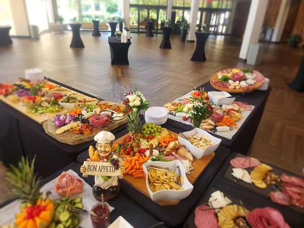 Knotty Pine Catering