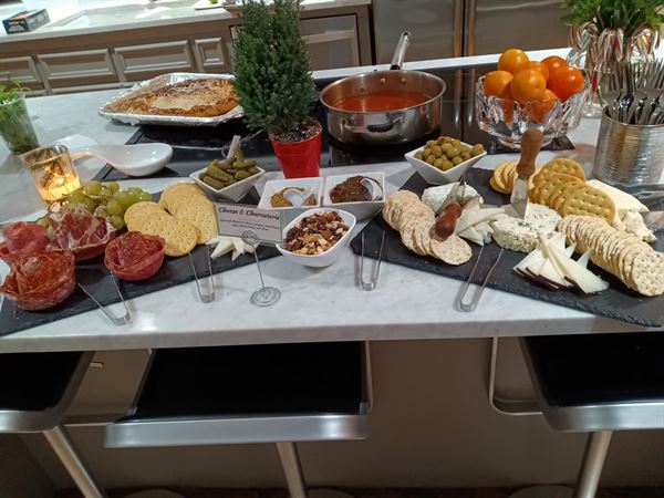 Knotty Pine Catering