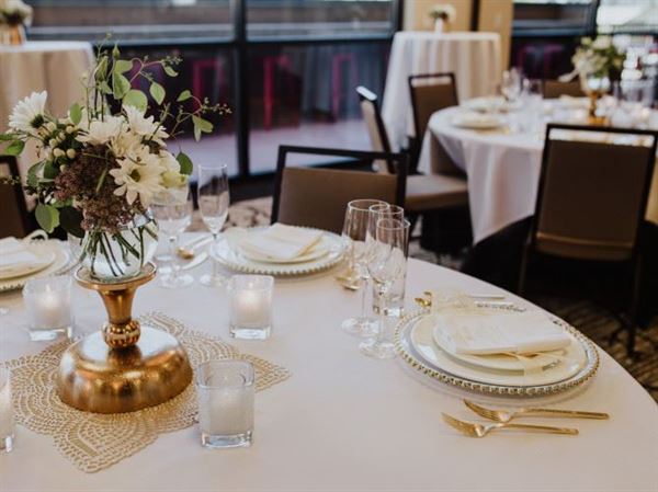 Hemlock at 500 Capitol