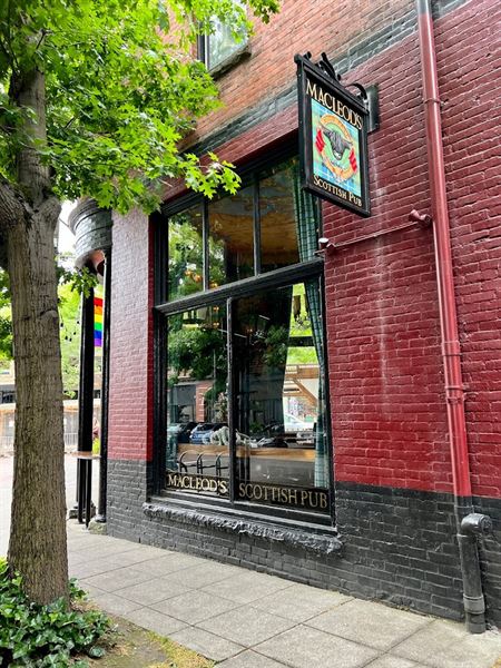 Macleod's Scottish Pub