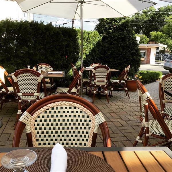Louie's Italian Restaurant and Bar- Darien