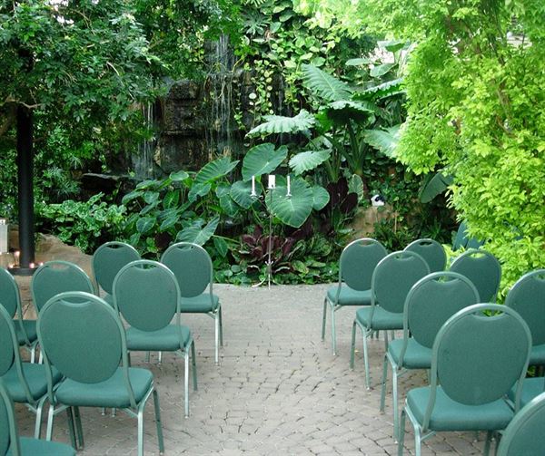 Quad City Botanical Center