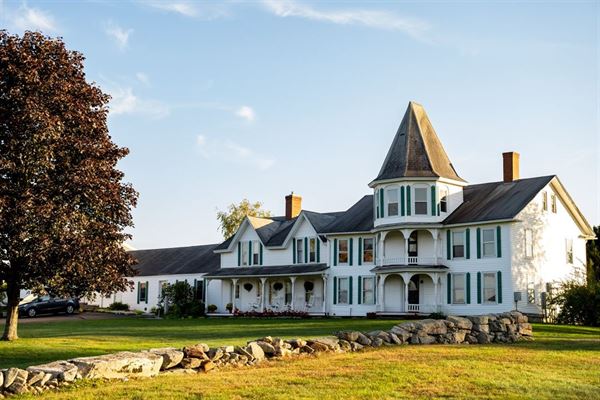 Dell-Lea Weddings and Events