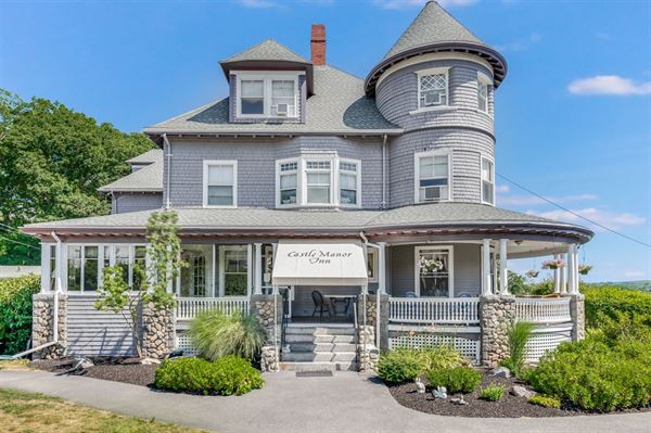 Castle Manor Inn