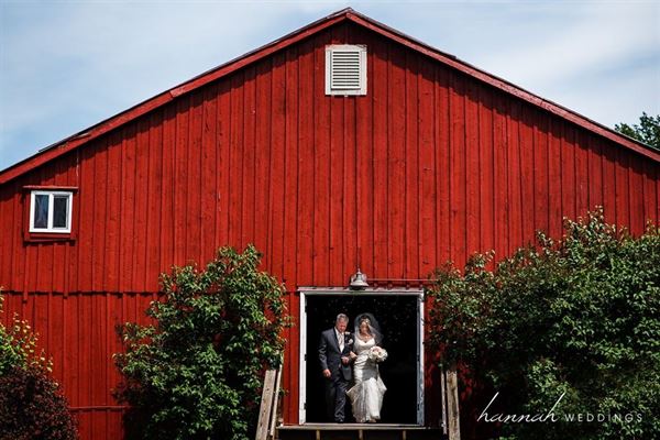 The Old Lantern Inn & Barn