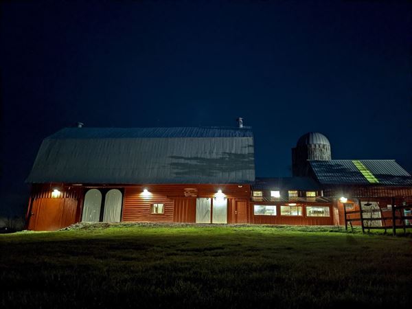 Osmica at Spring Trail Farm