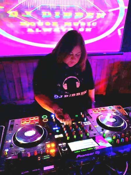 Dj Mari Dibben