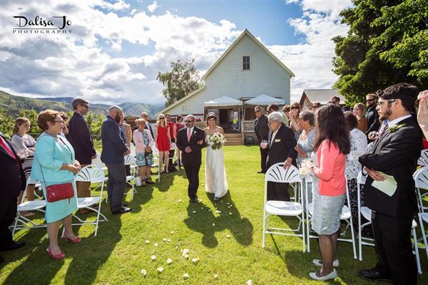 The Sunshine Ranch Wedding & Event Venue
