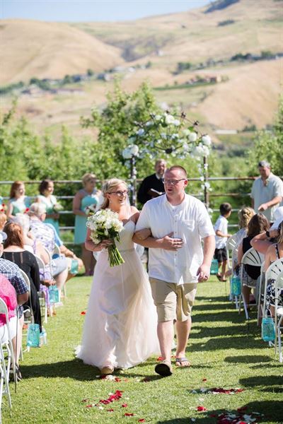 The Sunshine Ranch Wedding & Event Venue