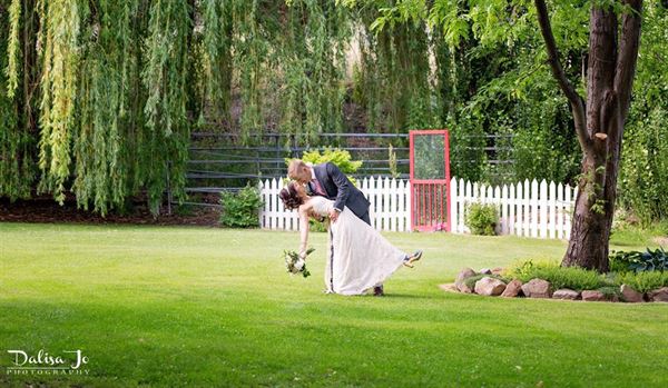 The Sunshine Ranch Wedding & Event Venue