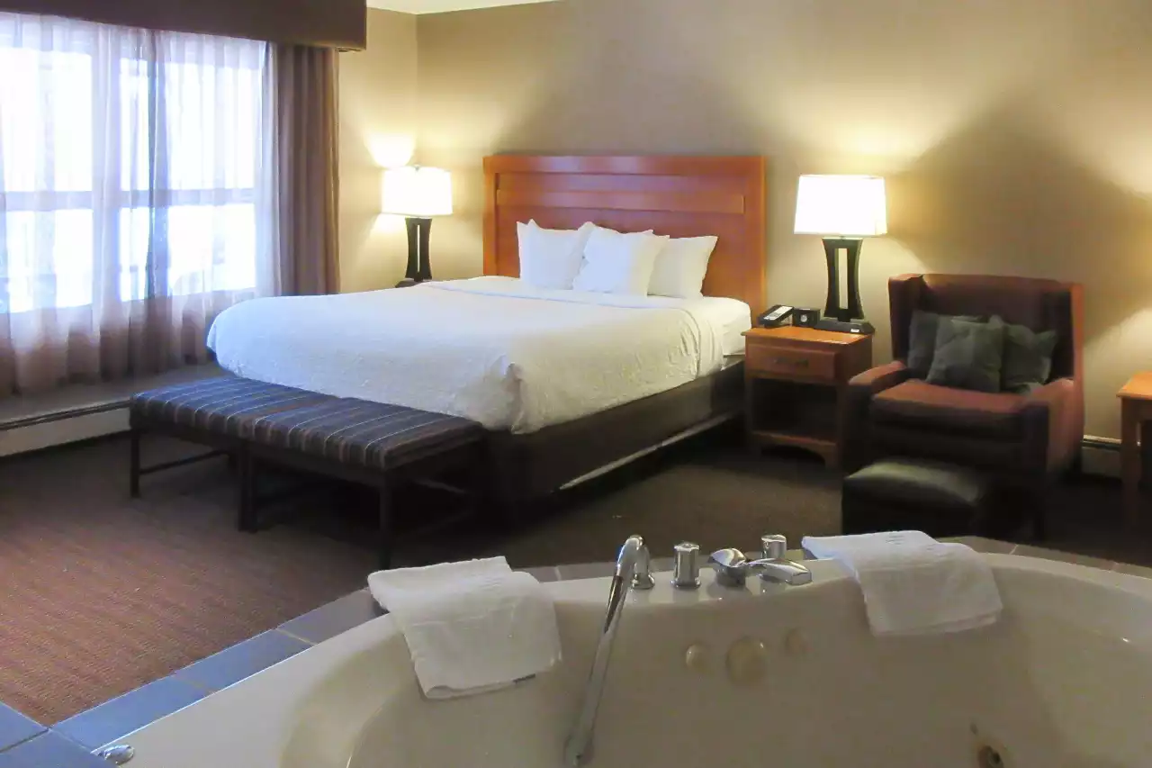 Quality Inn & Suites Detroit Lakes