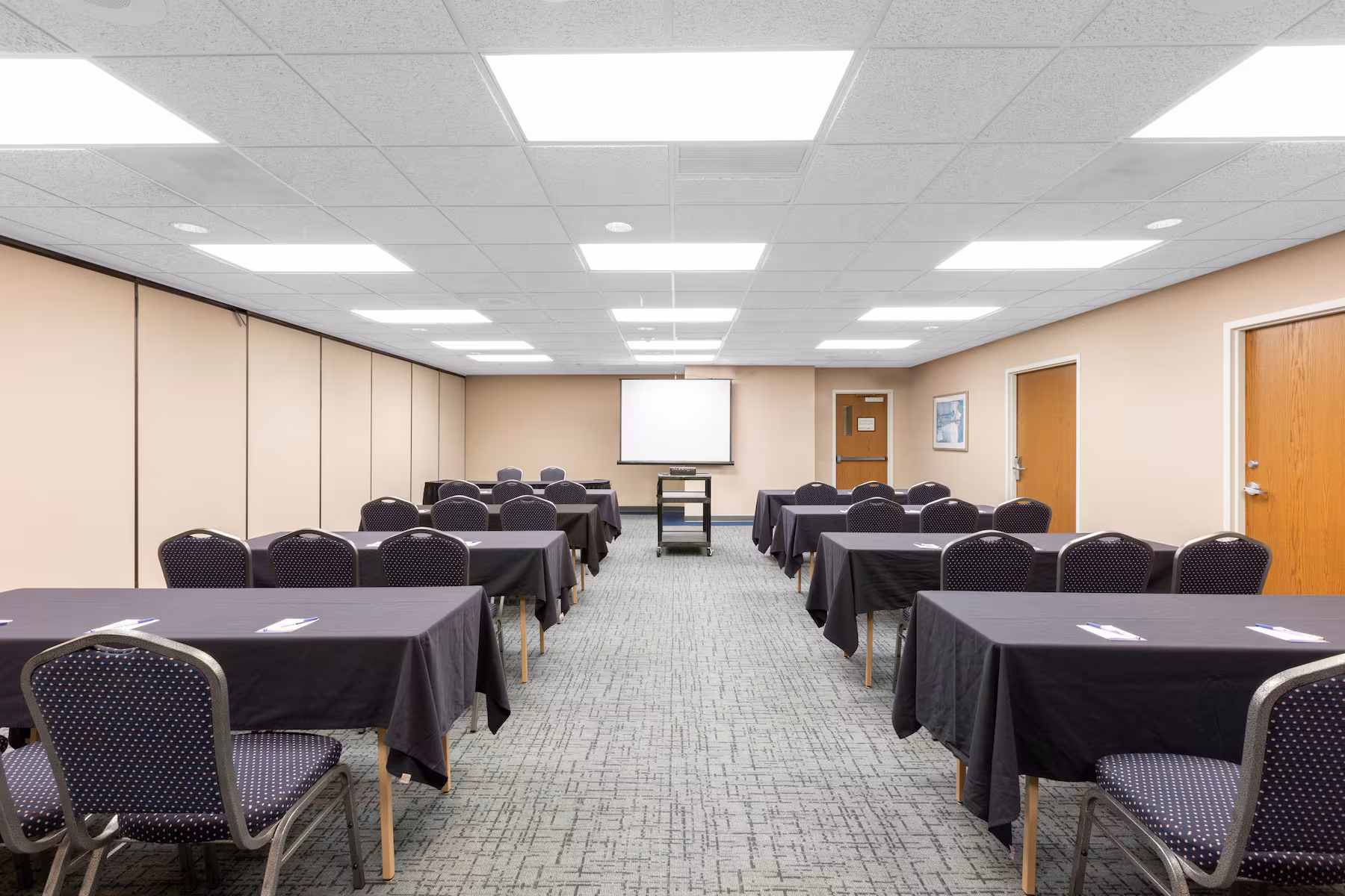 Baymont Inn And Suites Des Moines Airport