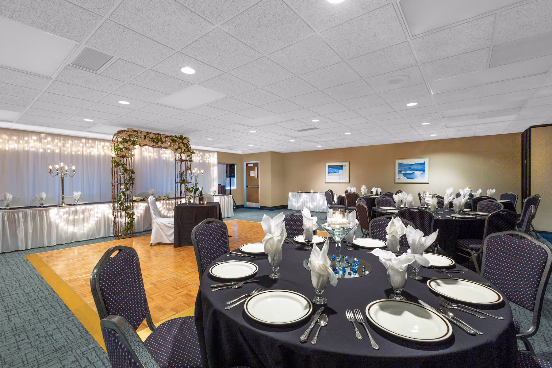 Baymont Inn And Suites Des Moines Airport