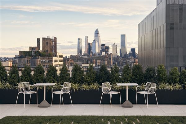 155 Avenue of the Americas