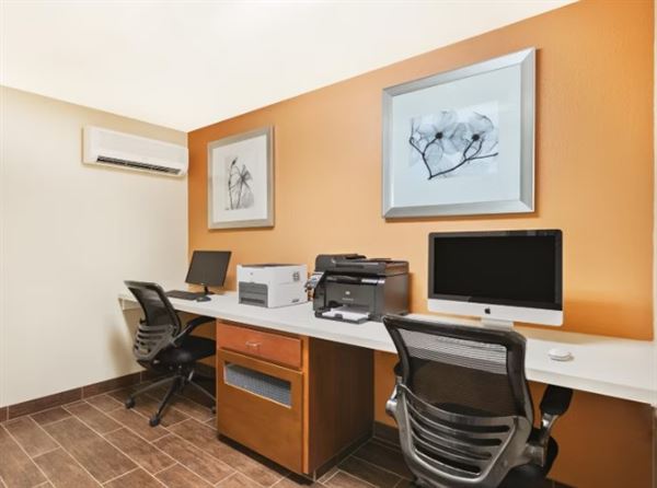 Holiday Inn Express & Suites San Jose-Morgan Hill