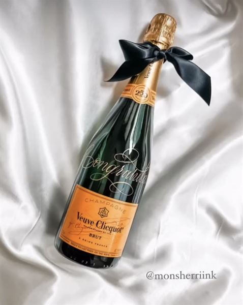 Mon Sherri Ink Fine Calligraphy & Engraving