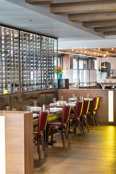 D'Marcos Italian Restaurant and Wine Bar