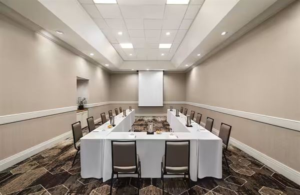 Embassy Suites Phoenix Downtown North