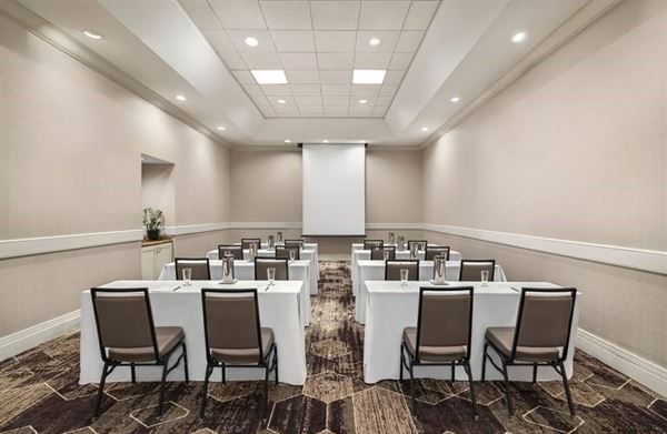 Embassy Suites Phoenix Downtown North