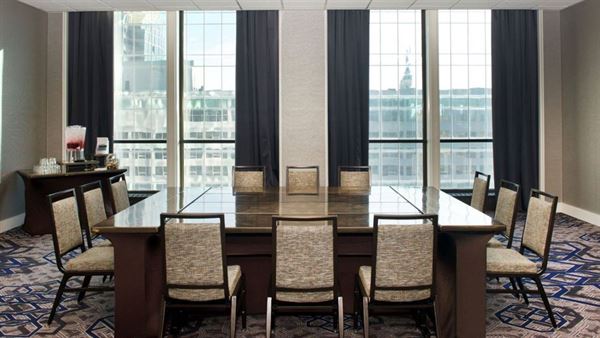 Sheraton Indianapolis City Centre