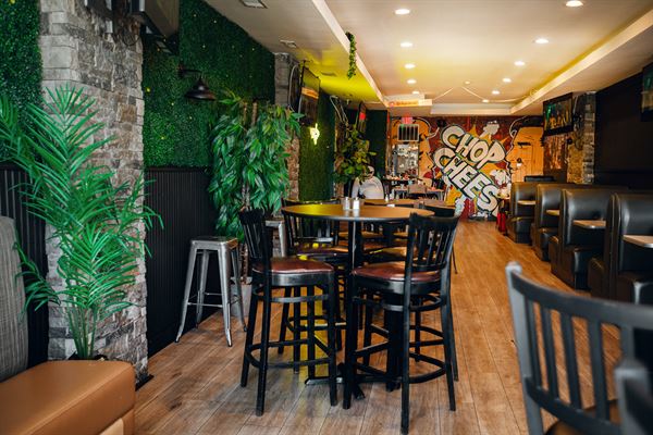 Philly Chop Restaurant & Lounge