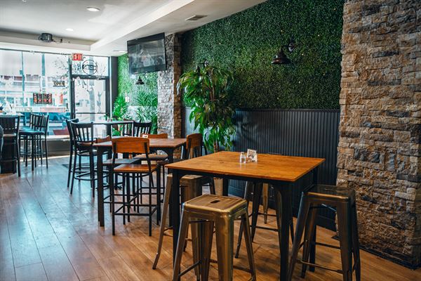 Philly Chop Restaurant & Lounge