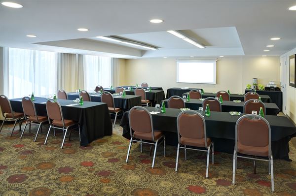 Allure Hotel & Conference Centre