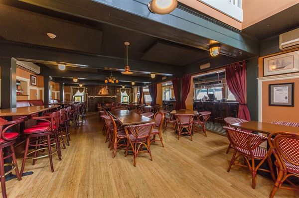 Whitebrier Restaurant & Nightclub