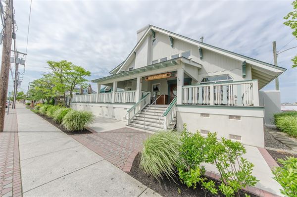 Whitebrier Restaurant & Nightclub