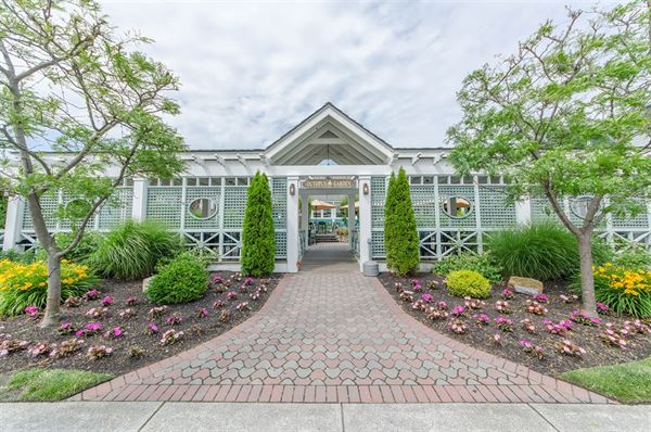 Whitebrier Restaurant & Nightclub