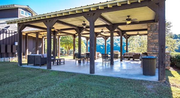 Azalea Cove Waterside