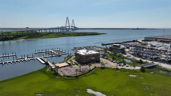 Seabreeze Marina - Event Dock