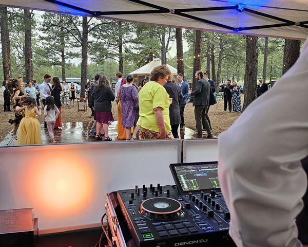 Holaiden Entertainment