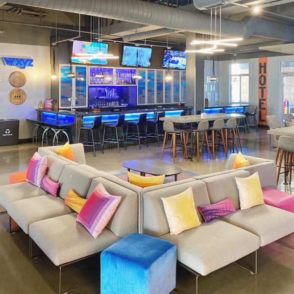 Aloft Newport on the Levee