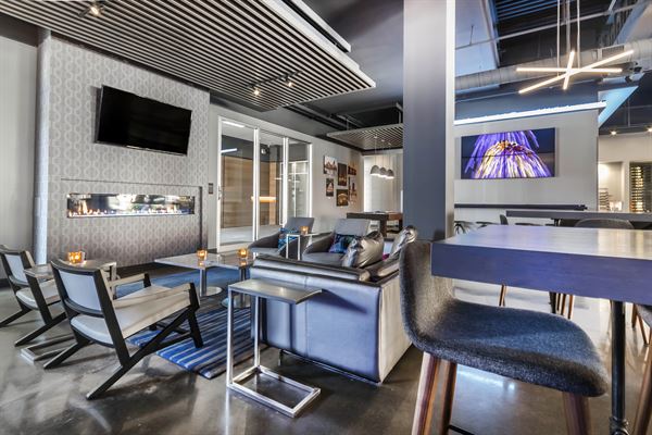 Aloft Newport on the Levee