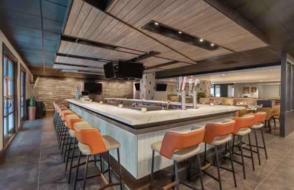 Doubletree Hotel by Hilton San Francisco South Airport Blvd