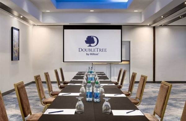 Doubletree Hotel by Hilton San Francisco South Airport Blvd